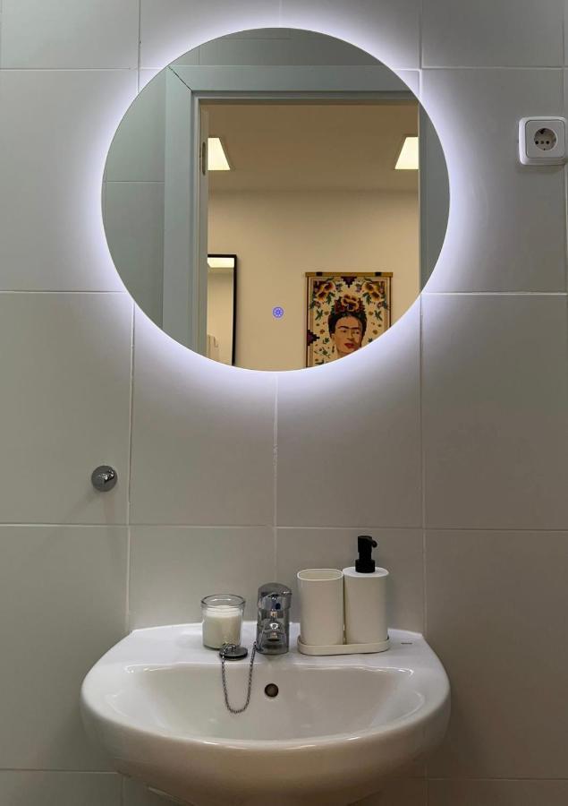 Precioso Apartamento En El Corazon De Madrid Luaran gambar